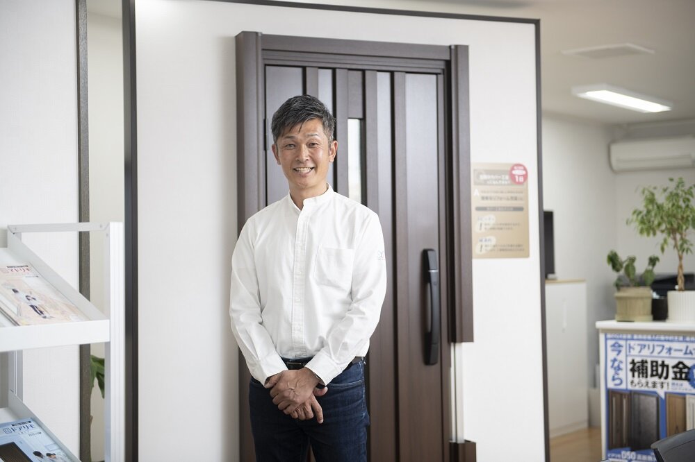 暮らしに笑顔を増やす、玄関ドアと窓のリフォーム専門店